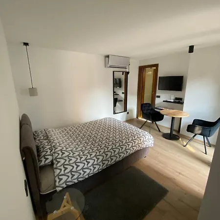 Apartment Nevena 3 *